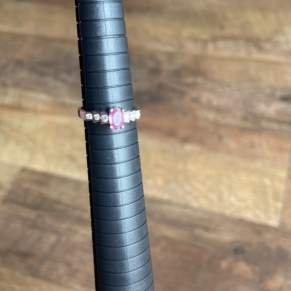 Elegant Pink 14k White Gold Women's Ring - Picture 3 of 7